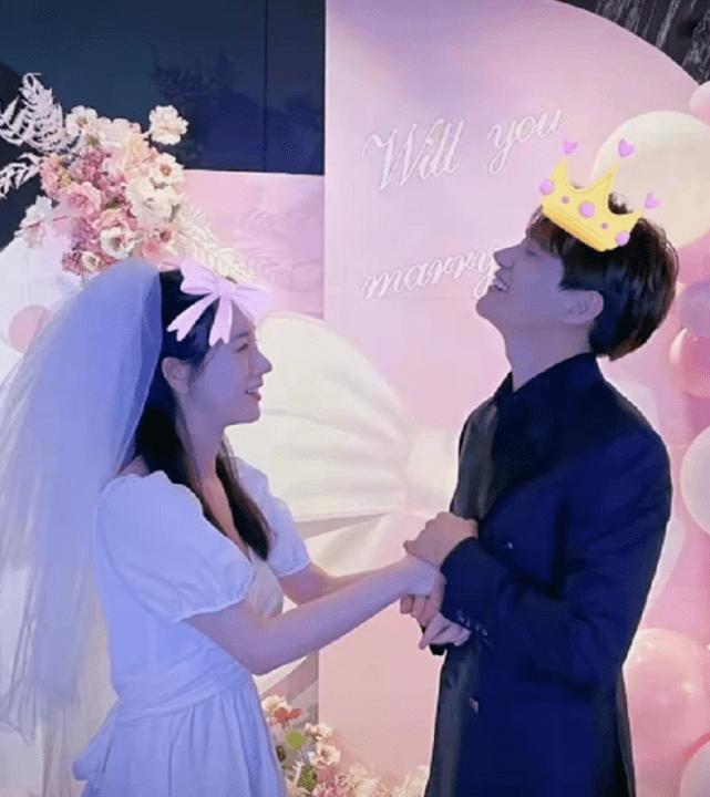 《无间道》老搭档梁朝伟、刘德华再度合作 庄文强：《金手指》的金色是有阴影的