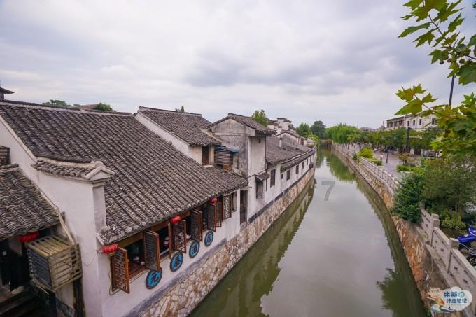 逃离遗弃的建筑3